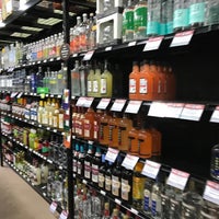 Photo taken at Spec&amp;#39;s Wines, Spirits &amp;amp; Finer Foods by Rainman on 3/4/2017