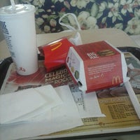 Photo taken at McDonald&amp;#39;s by puma s. on 11/21/2012