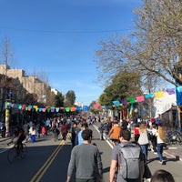 Photo taken at Sunday Streets by Alonzo on 3/11/2018