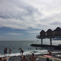 Foto diambil di Corona Beach oleh Madeline pada 9/13/2016