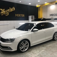 Das Foto wurde bei Meguiars Merter Show Car Detail Center von Aydın Balcı am 9/22/2018 aufgenommen