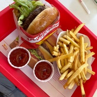 Photo taken at In-N-Out Burger by Dan M. on 8/24/2023