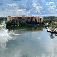 Photo taken at Wyndham Bonnet Creek Resort by Danny R. on 9/11/2022