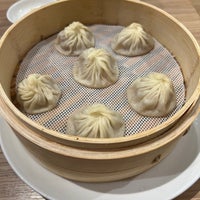 Photo taken at Din Tai Fung by . .. on 8/5/2023