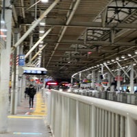 Photo taken at Den-en-toshi Line Futako-tamagawa Station (DT07) by かっくん〜トリプルワーカー〜 on 4/7/2023