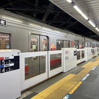 Photo taken at Ōimachi Line Jiyūgaoka Station (OM10) by かっくん〜トリプルワーカー〜 on 4/25/2023