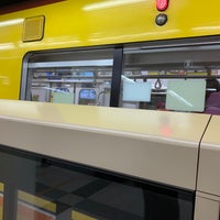 Photo taken at Ginza Line Akasaka-mitsuke Station (G05) by かっくん〜トリプルワーカー〜 on 12/26/2021