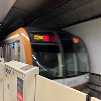Photo taken at Fukutoshin Line Shinjuku-sanchome Station (F13) by かっくん〜トリプルワーカー〜 on 6/4/2023
