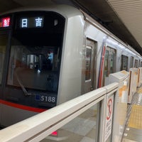Photo taken at Meguro Line Ōokayama Station by かっくん〜トリプルワーカー〜 on 4/12/2021