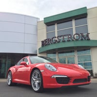 Foto diambil di Bergstrom Porsche of the Fox Valley oleh Craig R. pada 4/15/2015
