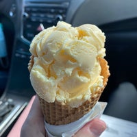 Photo taken at Braum&amp;#39;s Ice Cream &amp;amp; Dairy Stores by Madster on 4/10/2021