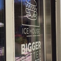 Foto tirada no(a) Ice House por Madster em 9/30/2016
