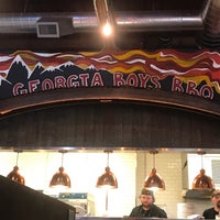 Foto scattata a Georgia Boys BBQ - Longmont da Madster il 5/27/2018