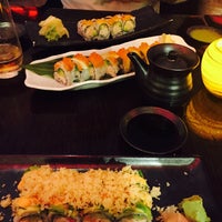 Foto scattata a Blade Sushi Lounge @ Fontainebleau da Anna M. il 12/30/2014
