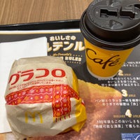 Photo taken at McDonald&amp;#39;s by cassisvoyage on 12/1/2022
