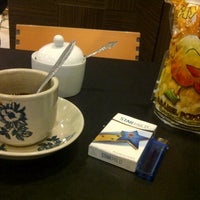 Foto tirada no(a) Coffee Corner por azmy ッ. em 9/19/2012