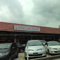 Photo taken at Longhouse Food Centre by ✈️⚓️😃😀😊 on 11/3/2012