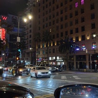 Photo taken at Hollywood Boulevard &amp;amp; Vine Street by 𝐇𝐚𝐥𝐢𝐥 𝐈̇𝐛𝐫𝐚𝐡𝐢𝐦 on 9/24/2023