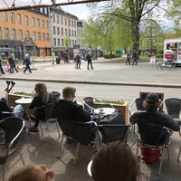 Photo taken at Kaffebrenneriet by Bård H. on 5/13/2017