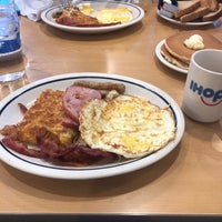 Photo taken at IHOP by Faisal on 10/14/2018