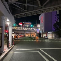 Photo taken at 吉祥寺駅中央口バス停 by kmdwr on 12/26/2021