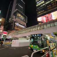 Photo taken at Shibuya Sta. East Exit Bus Terminal by 🎌敷島🎌@『ZBC-MUM1NAE』 on 11/12/2022