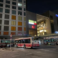 Photo taken at Futako-tamagawa Sta. Bus Stop by 🎌敷島🎌@『ZBC-MUM1NAE』 on 4/2/2022