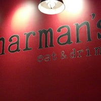 Photo prise au Harman&amp;#39;s Eat &amp;amp; Drink par Savannah H. le9/19/2013