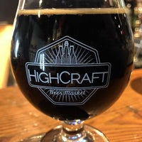 Foto tomada en HighCraft Beer Market  por Trish S. el 12/16/2022