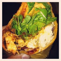 Foto scattata a Red Oak Cafe da 24 Dollar Burger il 9/17/2012