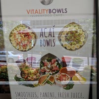 Photo taken at Vitality Bowls by C J. on 6/17/2018