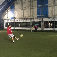 sirinevler hali saha ve spor tesisleri bahcelievler de futbol sahasi