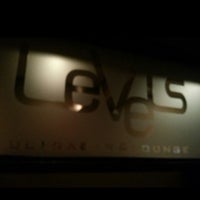 Foto tirada no(a) Levels - Ultrabar and Lounge por Ash Q. em 2/27/2013