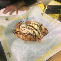 Photo taken at Buffalo Wild Wings by ClissiTo D. on 10/8/2018