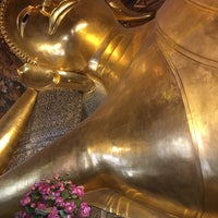 Photo taken at Wat Pho by tigz d. on 12/4/2016