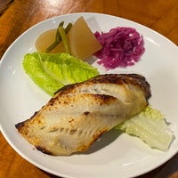 Photo taken at Syun Izakaya Japanese Restaurant &amp;amp; Sake Club by のら ね. on 1/19/2023
