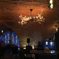 10/5/2018 tarihinde Aleksandraziyaretçi tarafından Сова и Медведь wine bar'de çekilen fotoğraf