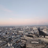 Photo taken at Hôtel Pullman Paris Montparnasse by Ivo W. on 3/1/2023