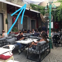 Снимок сделан в Lesmire Cafe &amp;amp; Meyhane пользователем Çağlayan Ç. 7/2/2018