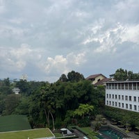 Review Padma Hotel Bandung