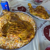 Photo taken at Al Marhabani Restaurant مطعم المرحباني by Nb on 5/20/2022