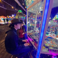 Photo taken at Dave &amp;amp; Buster&amp;#39;s by david j. on 11/26/2021