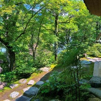 Photo taken at 臥龍山荘 by Kanesue on 5/20/2023