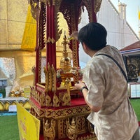Photo taken at Wat Intharawihan by Rawi R. on 3/24/2024