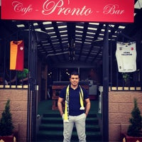 Photo taken at Cafe Pronto-Bar by Deniz Ç. on 5/26/2016