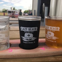 3/29/2018 tarihinde Jerad J.ziyaretçi tarafından Lazy Beach Brewery'de çekilen fotoğraf