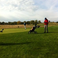 Das Foto wurde bei Green Eagle Golf Club von Ki V. am 10/17/2012 aufgenommen