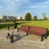 Photo taken at Братеевский каскадный парк by Тимур on 8/31/2020