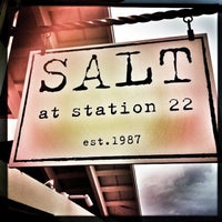 รูปภาพถ่ายที่ Salt @ Station 22 โดย Hobart F. เมื่อ 8/16/2013