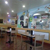 8/19/2013에 Manny S.님이 Sabroso Fine Mexican Cuisine에서 찍은 사진